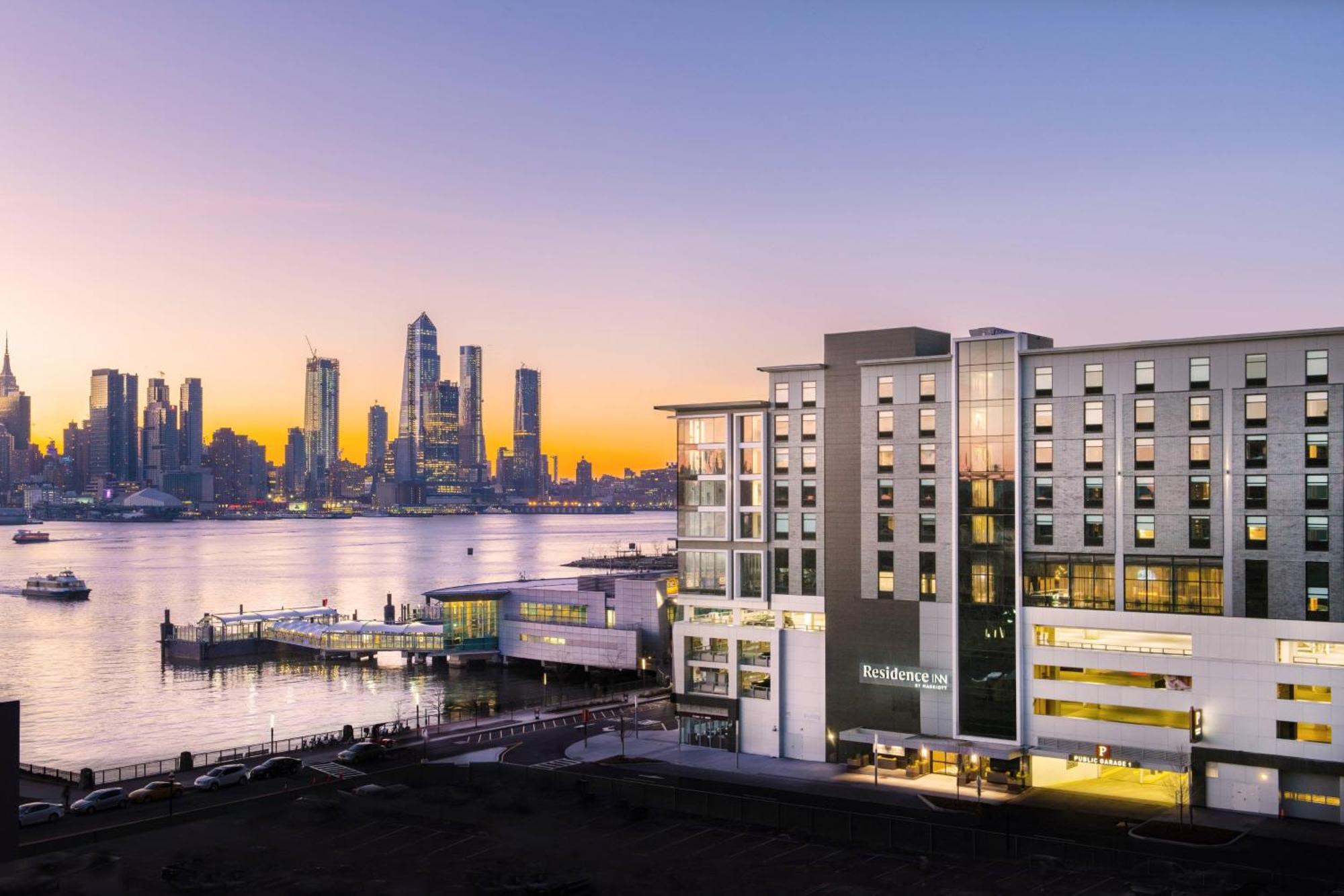 Residence Inn By Marriott Уихаукен Екстериор снимка
