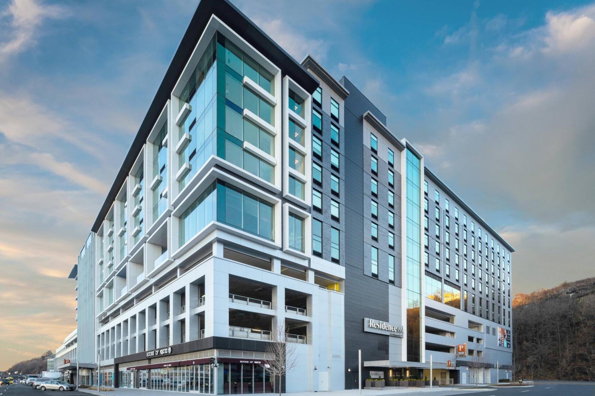 Residence Inn By Marriott Уихаукен Екстериор снимка